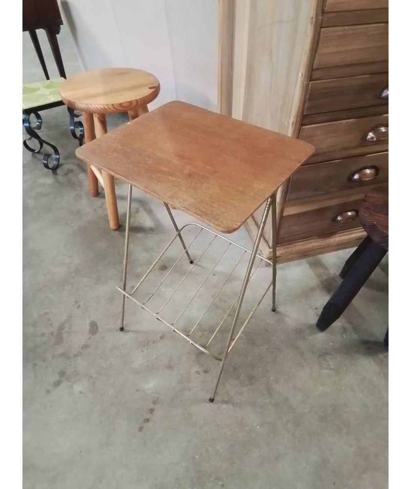 RANGE VINYLE PIÈTEMENT MÉTAL DORÉ PLATEAU BOIS ANNÉES 70