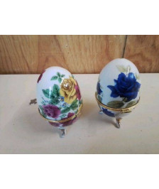OEUFS EN PORCELAINE
