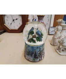 PETITE BOULE  À NEIGE MUSICALE 