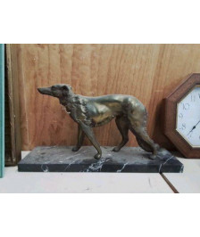 DECORATION CHIEN EN LAITON POSER SUR MARBRE 