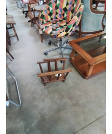 PORTE REVUES BOIS A BARREAUX STYLE BRUTALISTE 