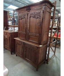 BUFFET CAUCHOIS DE MARIAGE BOIS SCULPTÉ AU PANIER FIN XIX