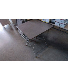 TABLE DE JARDIN PLIANTE CARREE 