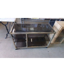 MEUBLE TELE VERRE FUME SUR ROULETTES EN LETAT 