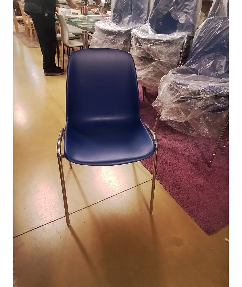 CHAISES EMPILABLE NEUF 