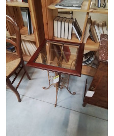 CONSOLE CARRÉE PIÈTEMENT MÉTAL OCRE DESSUS BOIS ET VERRE