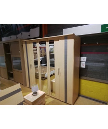 ARMOIRE 5 PORTES EN L’ÉTAT 