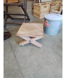 PORTE PLANTE BOIS NATUREL A ROULETTES 