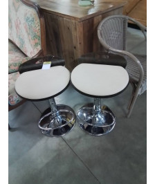 TABOURET DE BAR PIÈTEMENT MÉTAL CHROMÉ ASSISE BOIS ET PU CRÈME 