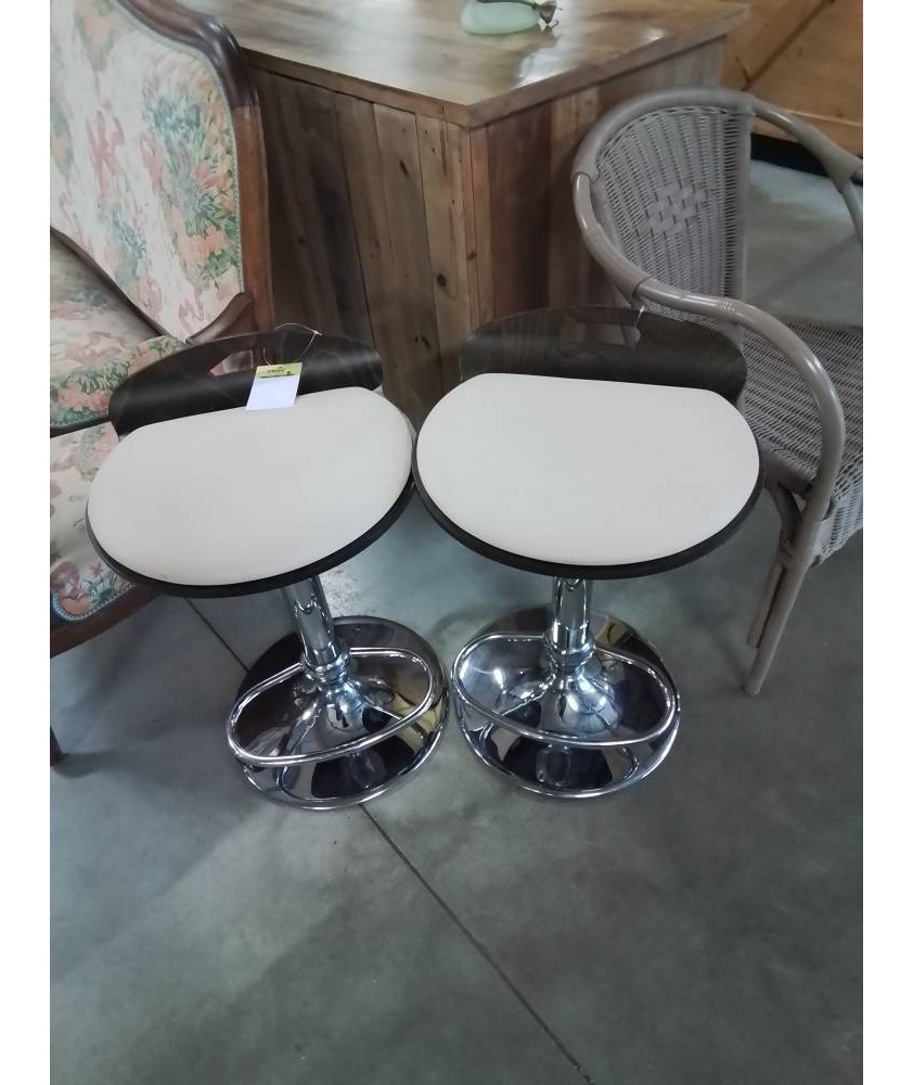 TABOURET DE BAR PIÈTEMENT MÉTAL CHROMÉ ASSISE BOIS ET PU CRÈME 