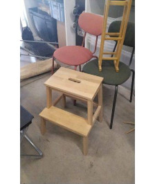 MARCHE PIED BOIS IKEA