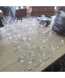 ENSEMBLE DE 24 VERRES VILLEROY ET BOCH