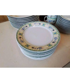 LOT DE 11 ASSIETTES A DESSERT 