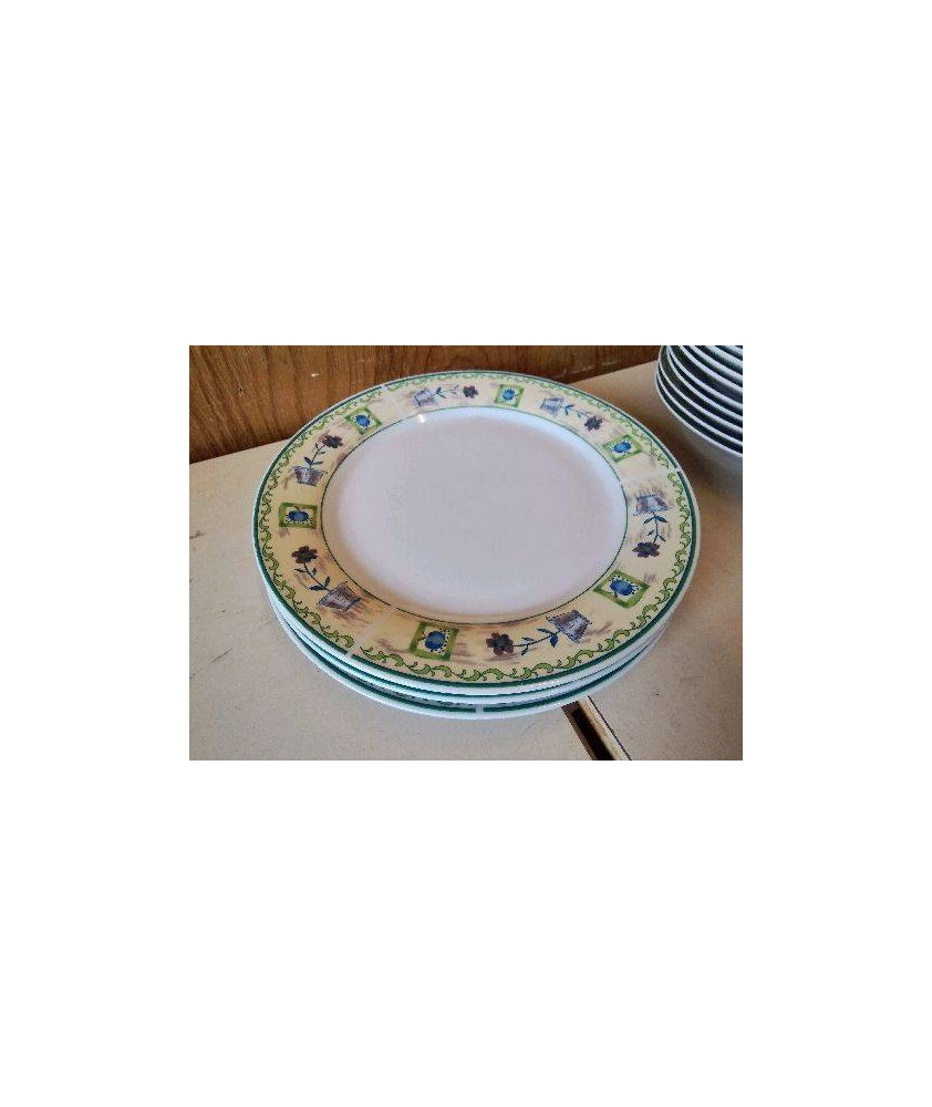 LOT DE 3 ASSIETTES PLATES