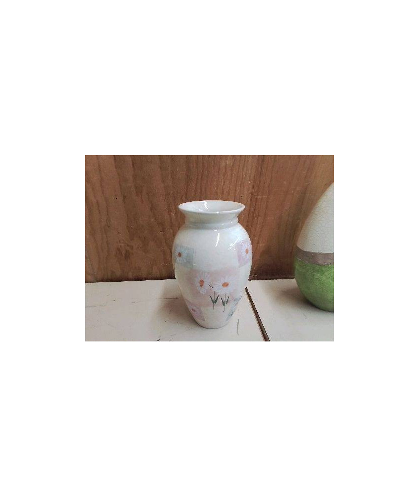 VASE EN PORCELAINE MOTIF FLORAL 