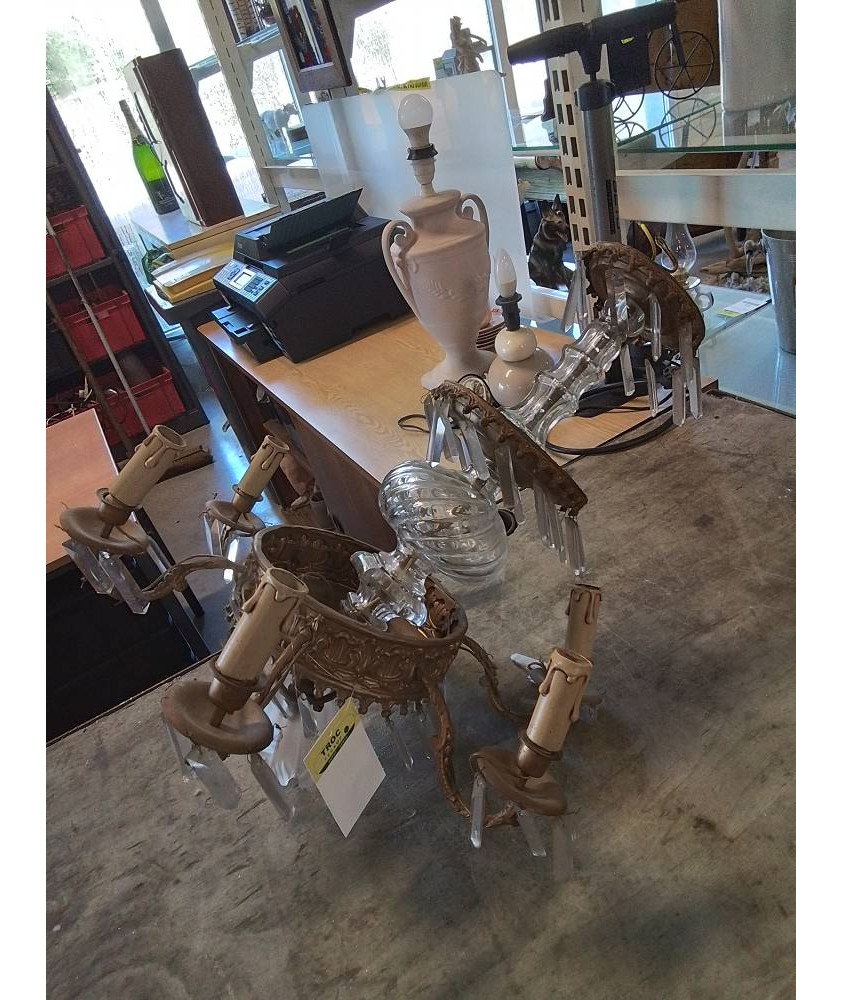 LUSTRE LAITON  ET VERRE A PENDELOQUES 6 FEUX FIN XIXE