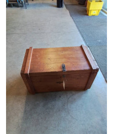 MALLE RECTANGULAIRE BOIS 