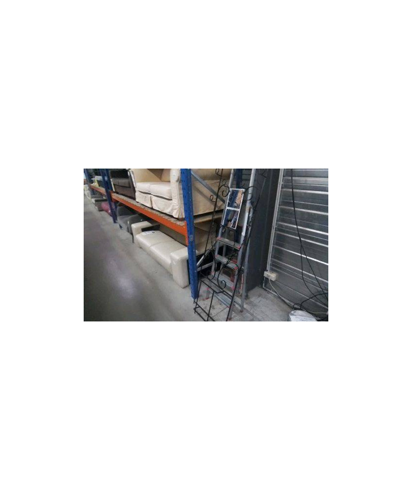 MEUBLE VESTIAIRE A SUSPENDRE 