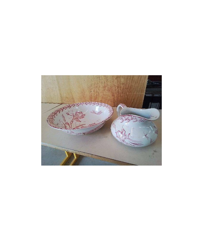 BROC DE TOILETTE MOTIF FLEURS IRIS BADONVILLER 