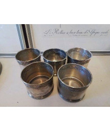 DESSOUS DE VERRE EN MÉTAL ARGENTÉ 