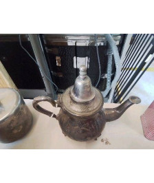 THÉIÈRE MÉTAL ARGENTÉ 