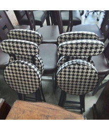 CHAISE PIED DE POULE 