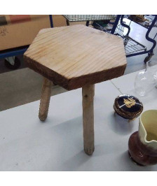 TABOURET TRIPODE