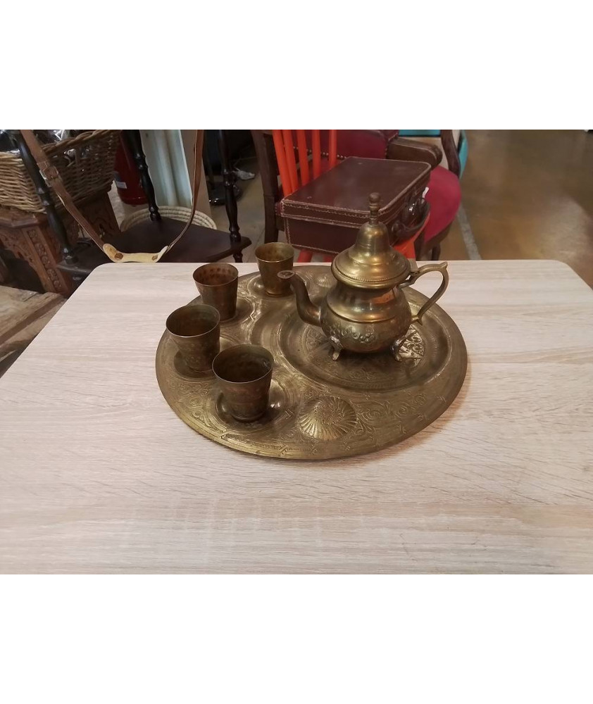 SERVICE A THÉ ORIENTAL 