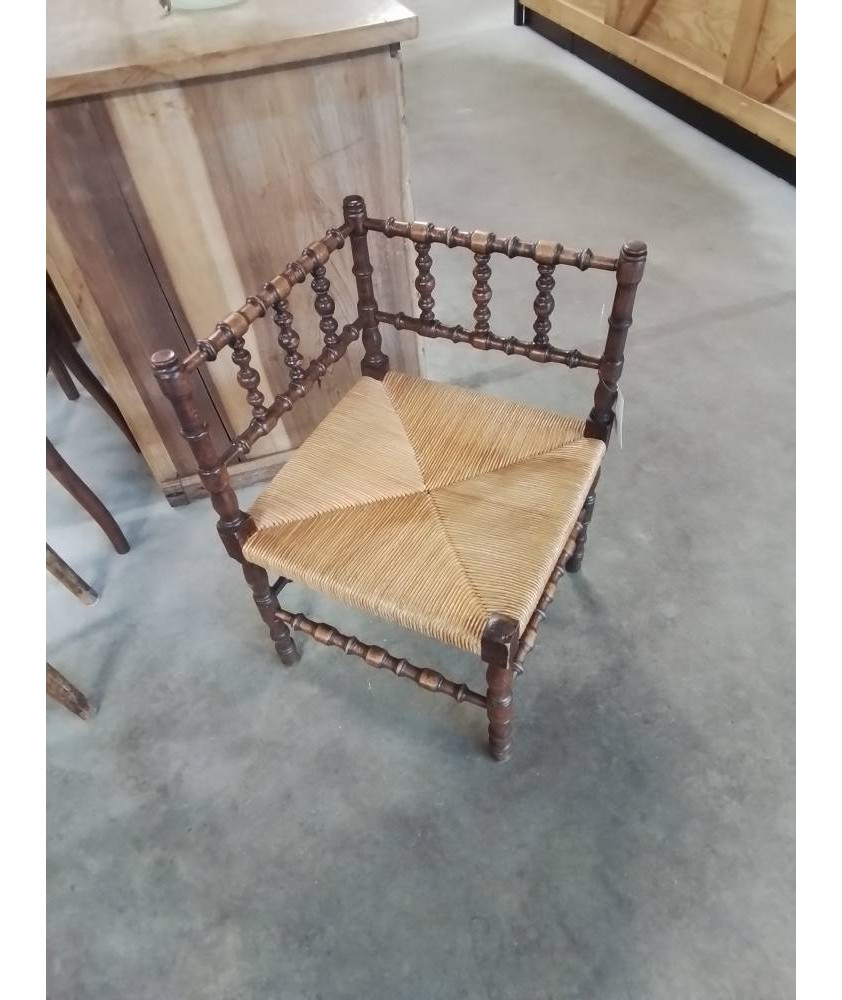 FAUTEUIL DE COIN BOIS TOURNÉ ASSISE PAILLÉ DÉBUT XXE
