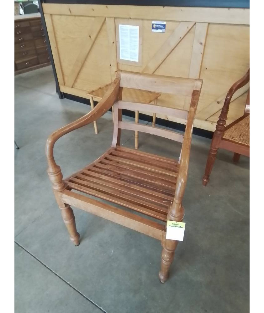 FAUTEUIL TECK CLAIR STYLE COLONIALE 