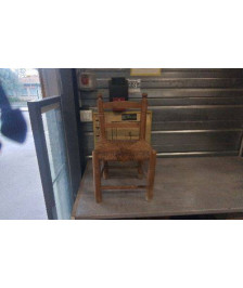 CHAISE PAILLEE PM EN L’ETAT 