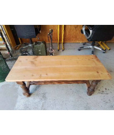 TABLE BASSE EN NOYER 