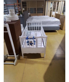 LIT BEBE ANCIEN AVEC MATELAS 