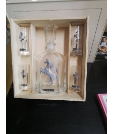 COFFRET CARAFE FERRARI 