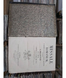 LIVRE ANCIEN EN L\'ETAT