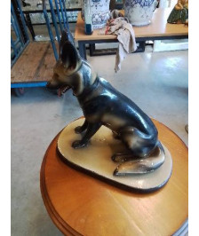STATUETTE CHIEN LOUP PLATRE PEINT 