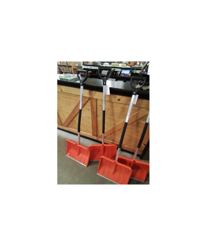 PELLE A NEIGE RÉSINE ORANGE 