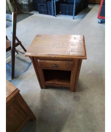 CHEVET CHÊNE CLAR MOULURÉ 1 TIROIR 1 NICHE 