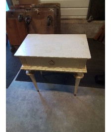 CHEVET BOIS ECRU ET DORÉ 1 TIROIR