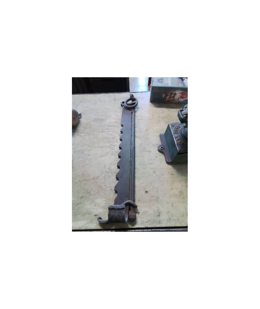 CRÉMAILLÈRE FER FORGÉ XIXE 