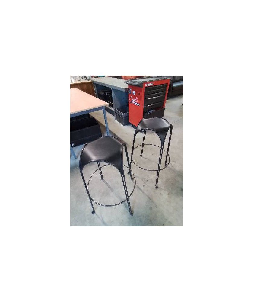 PAIRE DE TABOURETS DE BAR PIÈTEMENT FER FORGÉ ASSISE CUIR