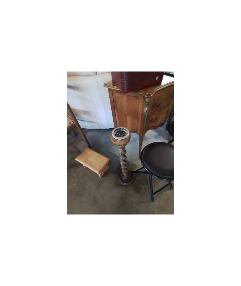 CENDRIER SUR PIED BOIS TORSADÉ 