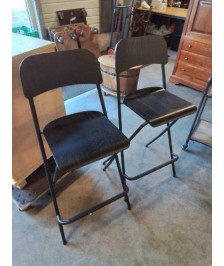 PAIRE DE TABOURETS DE BAR MÉTAL NOIR ASSISE ET DOSSIER BOIS NOIR WENGÉ 