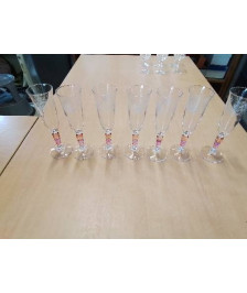 7 FLUTES A CHAMPAGNE PIED TEINTÉ 
