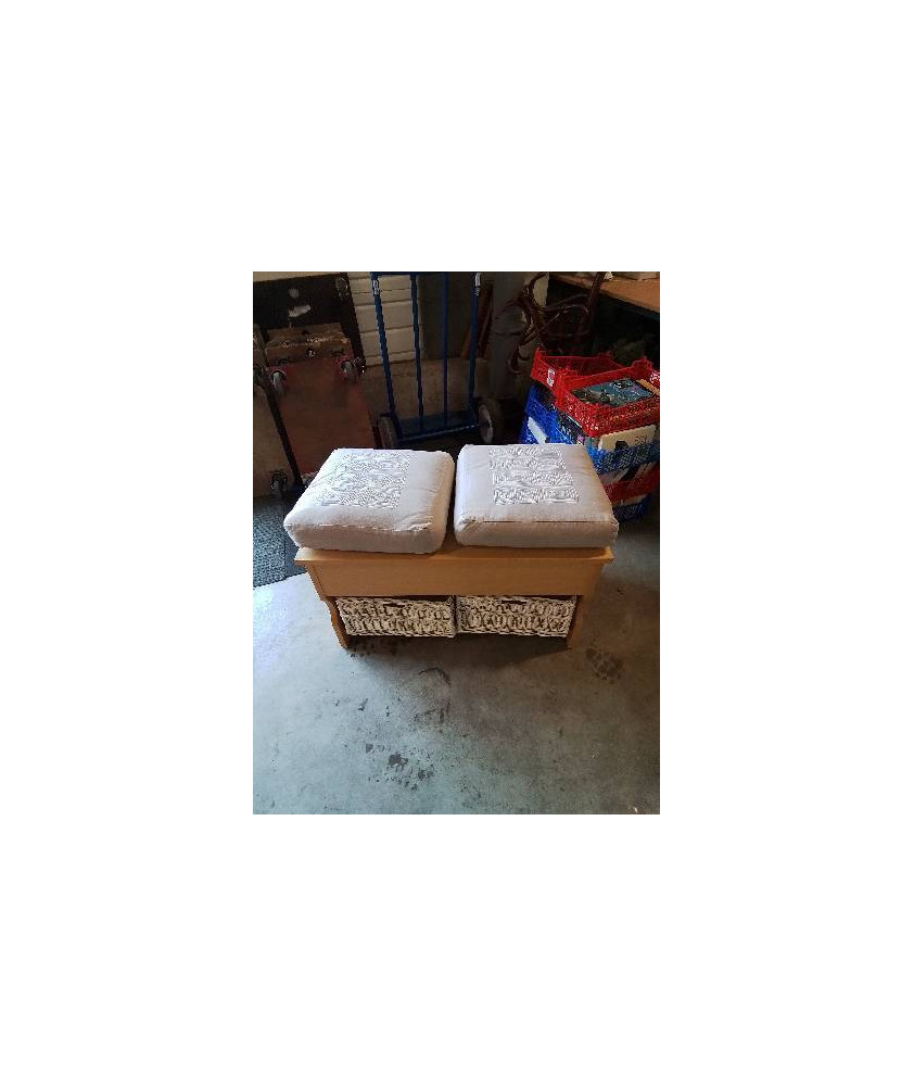 BANC COFFRE BOIS CLAIR AVEC PANIERS ET 4 COUSSINS 