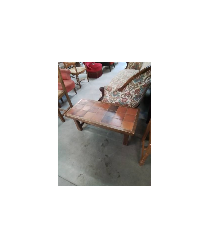 TABLE BASSE RECTANGULAIRE A ENTRETOISE BOIS DESSUS CARRELÉ ROUGE