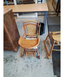 TROTTEUR BOIS DOSSIER CANNÉ DÉBUT XXE 