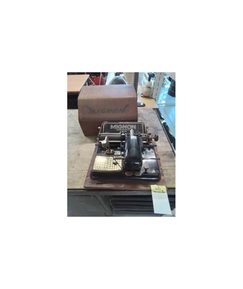 MACHINE MIGNON AEG (WERKE) DEBUT XXE 