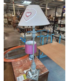 LAMPE BOIS GRIS AJ TAUPE COEURS