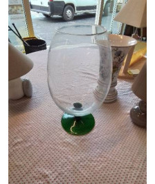 VASE SUR PIEDOUCHE VERRE SOUFFLÉ TEINTÉ VERT